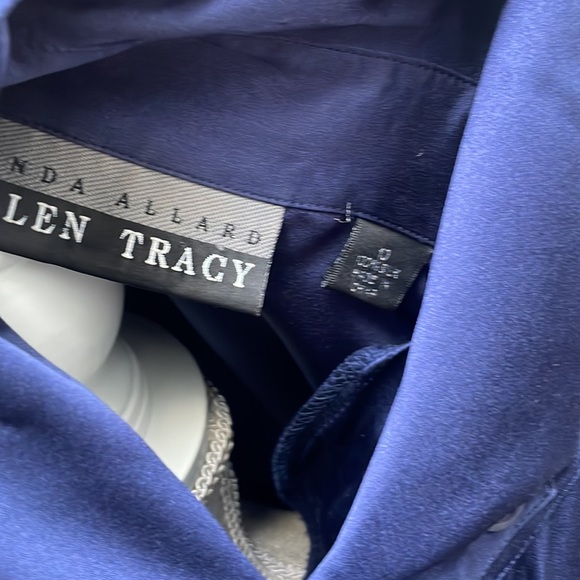 Navy Linda Allard for Ellen Tracy silks blouse with hidden buttons - Picture 7 of 7